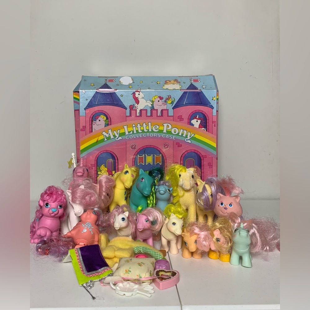 Vintage Hasbro 80s My Little Pony Collectors Case W/ 17 Ponies/Friends 1982-87